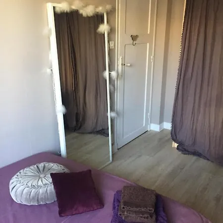 Charmante Privee 5/10 Mn Du Centreville/port-jardin/parking Bed & Breakfast Nice